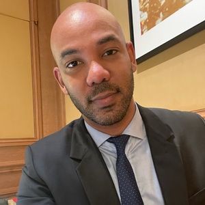 Meet your Posher, Jonffen